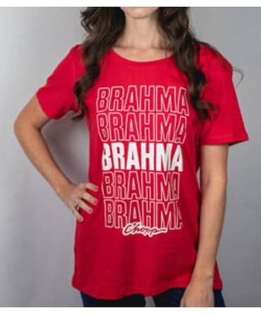 Baby look vermelha com o logo escrito "Brahma Choop" estampado.